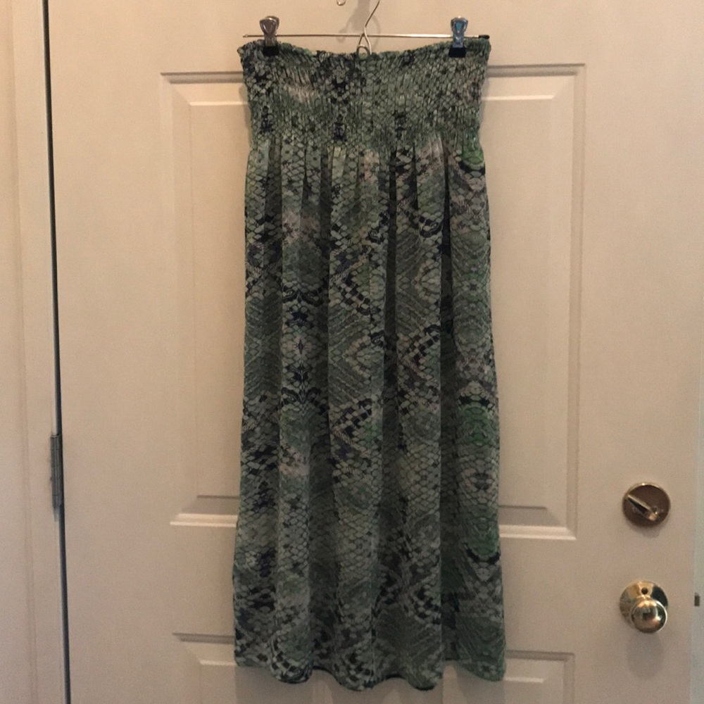 Smocked Waist Black Floral Midi Skirt